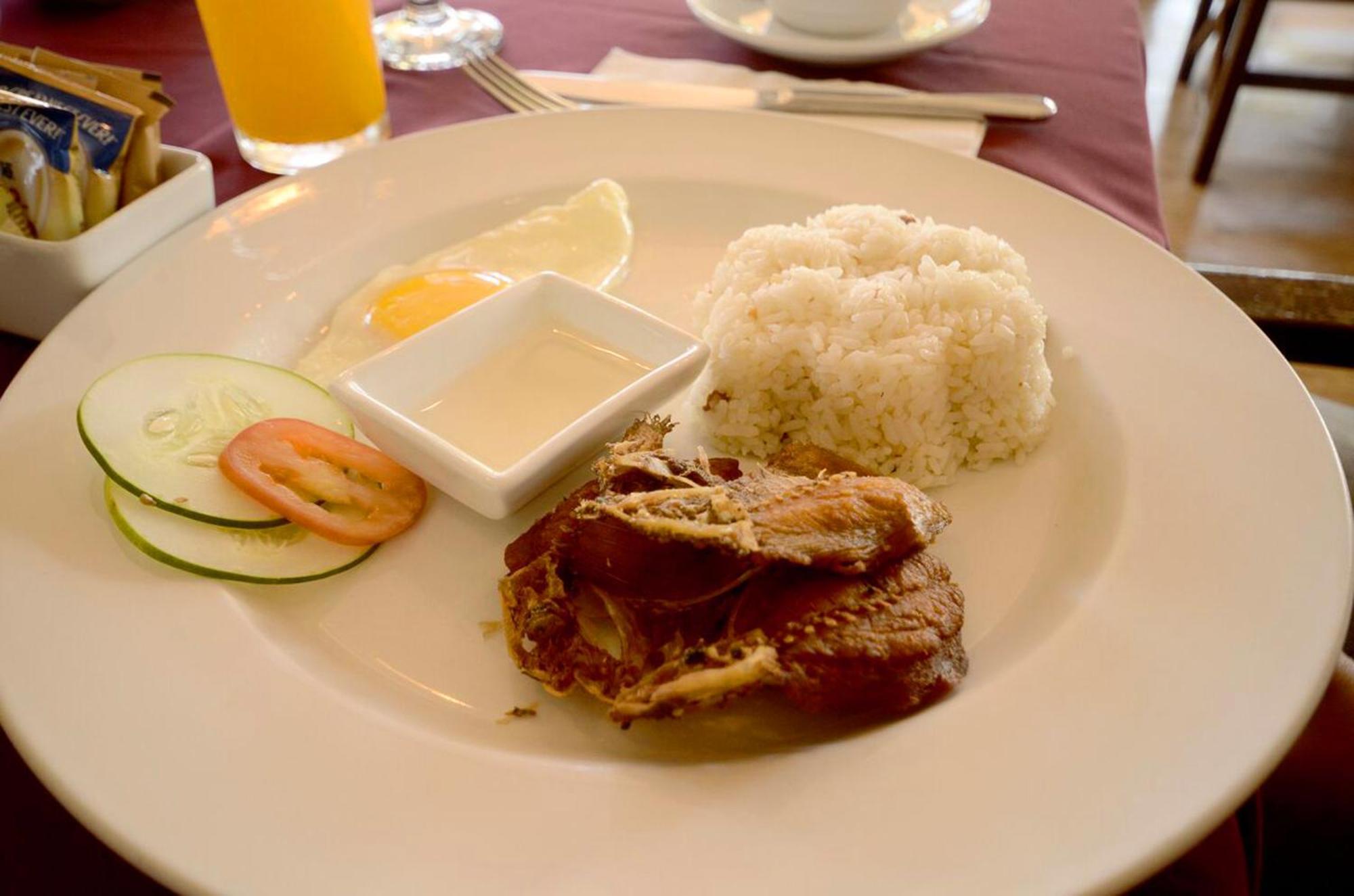 Hotel Fleuris Puerto Princesa Buitenkant foto